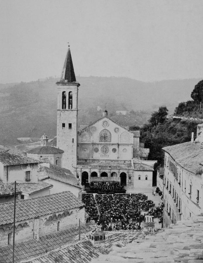 Azzi B&B Comfortably, In The Quietness Of The Perugia Historical Centre Exteriér fotografie